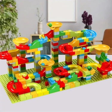 Marble Track Adventure | Hours of play fun for everyone - Building blocks Marble run